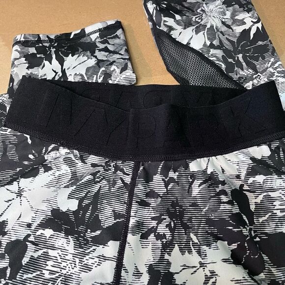 Ivy park black white floral capri legging xs - Picture 7 of 9